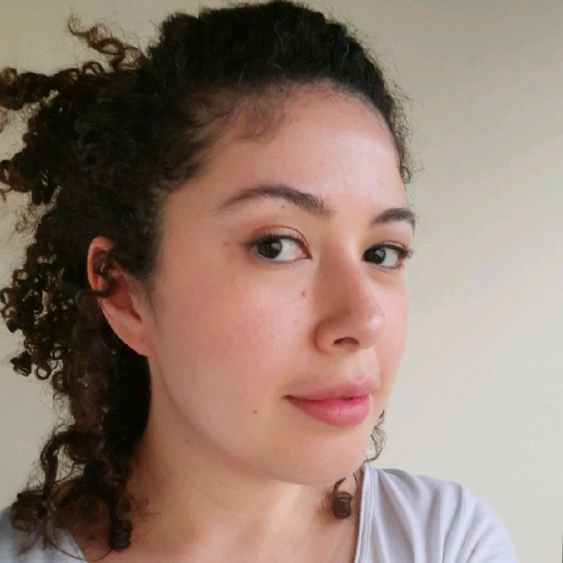 Monique Nascimento